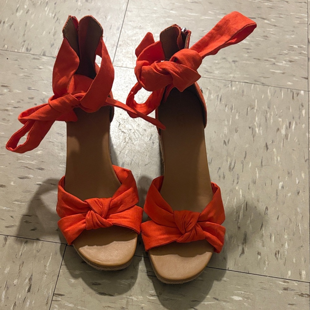 UGG Orange Bow-Tie Heels